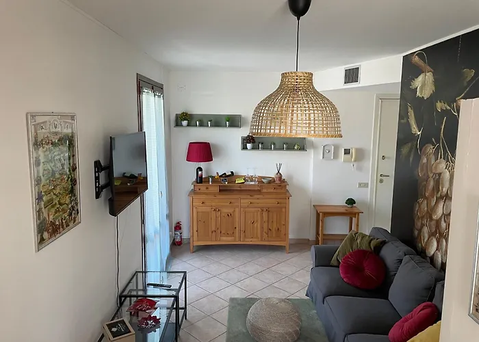 The Loft E&E Chianti Room